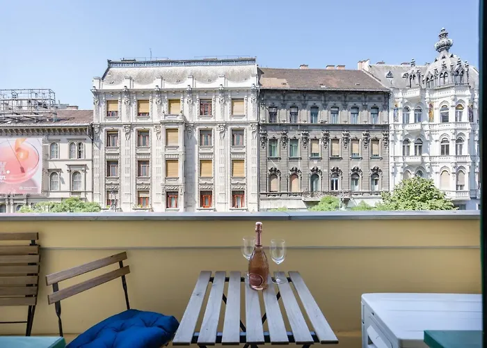 Buenos Boutique - A/c, 2 Bathrms, Amazing View Apartament Budapesta