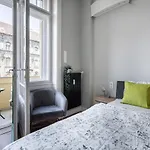 Buenos Boutique - Superb Location, Ac, 2 Bathrooms *