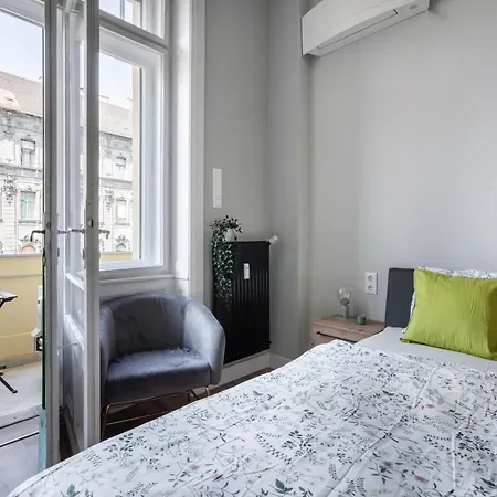Buenos Boutique - Superb Location, Ac, 2 Bathrooms *